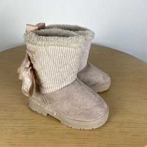 Bebe Kids Little Girl's 6 Pull On Faux Suede Bow Boots Winter Cozy Comfort Snow